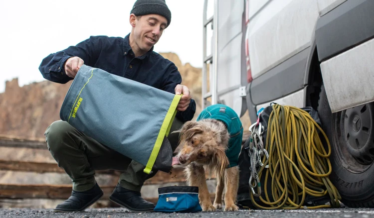Ruffwear®  Kibble Kaddie™ портативная система для хранения корма 