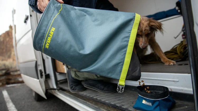 Ruffwear®  Kibble Kaddie™ портативная система для хранения корма 