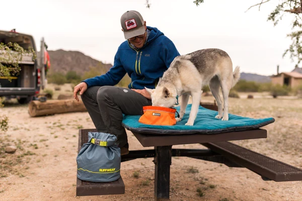 Ruffwear®  Kibble Kaddie™ портативная система для хранения корма 