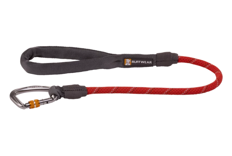 Ruffwear® Knot-a-Long™ особо прочный короткий шнур-поводок для собак с карабином 
