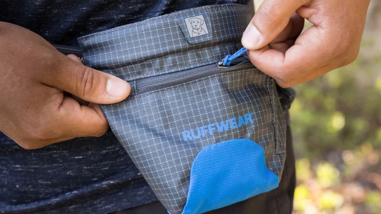 Сумочка для корма Ruffwear® Treat Trader ™