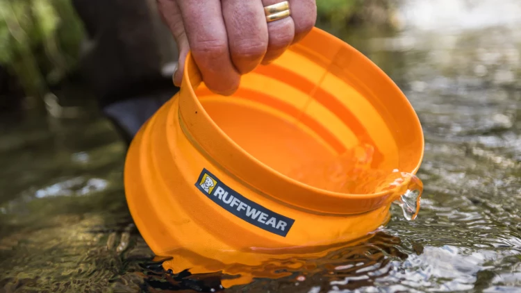 Ruffwear® Bivy Bowl™ - сверхлегкая, складывающаяся, водонепроницаемая миска 
