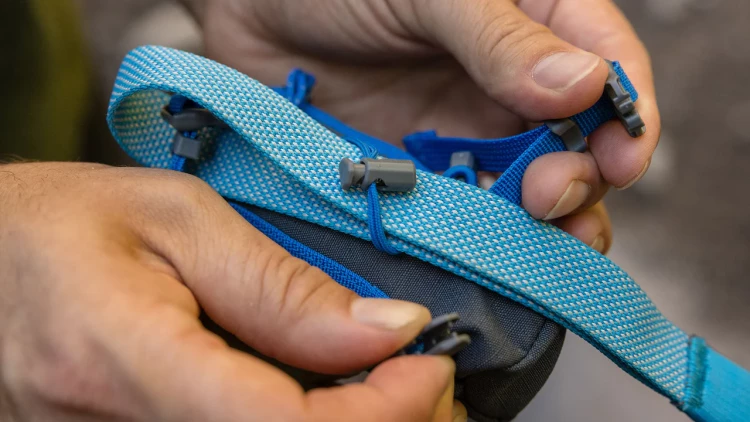Ruffwear® Stash Bag Mini™ - компактная сумочка для прогулок с собакой
